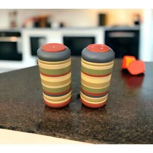Vintage Wooden, Retro Salt & Pepper Shakers Bright Collectables, New in Box